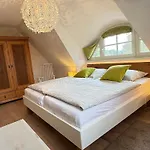 Ferienhaus Haus Windflüchter Born